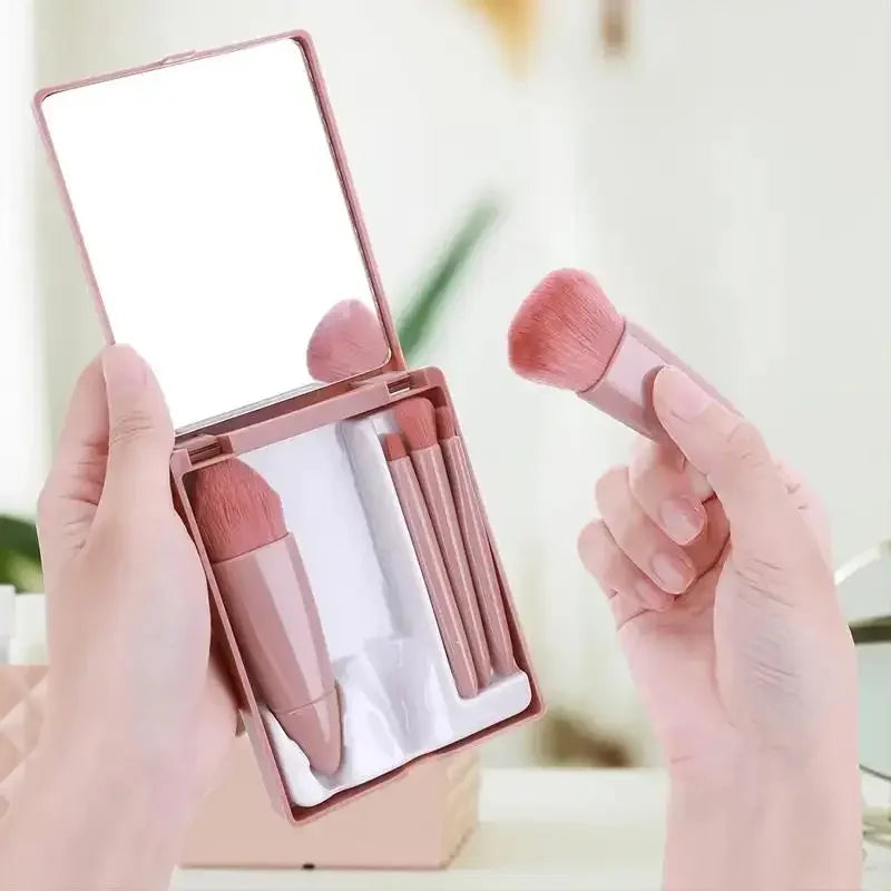 Kit Mini Pincéis de Maquiagem com Estojo e Espelho – Edição Compacta 5 em 1